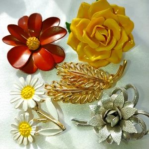 Vintage lot retro flower leaf brooches